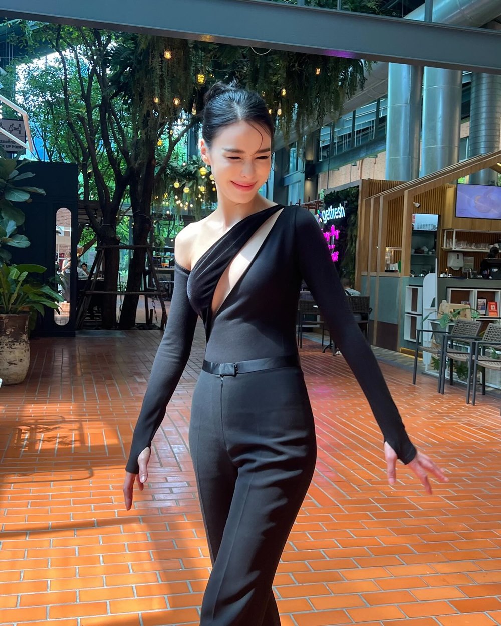 รถเมล์ คะนึงนิจ