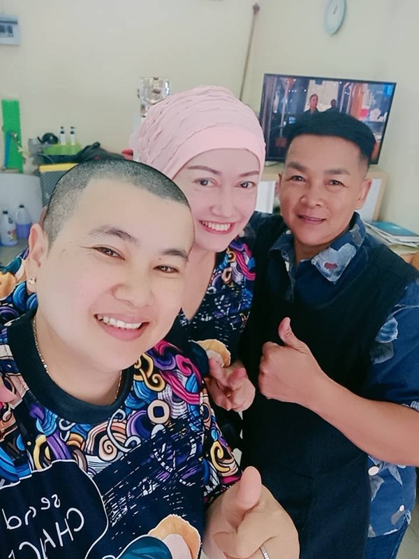 อัปเดตภาพ แหม่ม อลิษา ล่าสุด โกนหัวสู้มะเร็งปอดลามระยะ 4