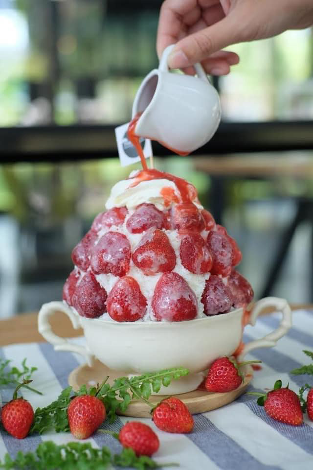 คาเฟ่นครนายก