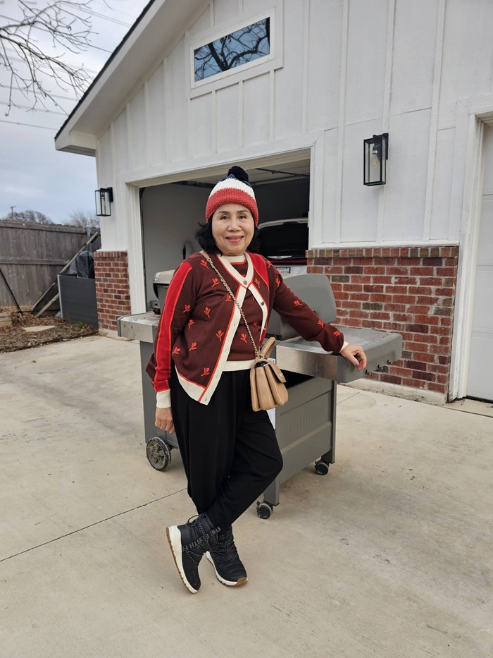 ยายหนิง แม่ชมพู่ 