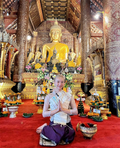 แต่งตัวไปวัด