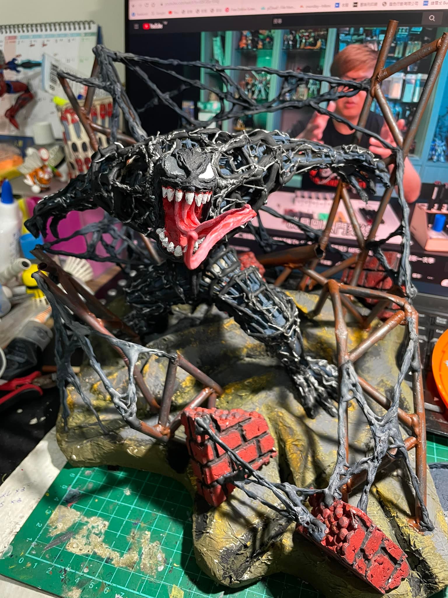 โมเดลเวน่อม