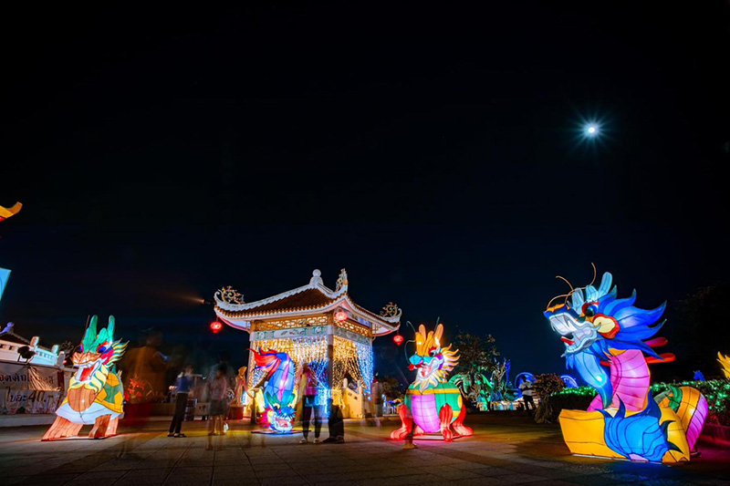 บรรยากาศในงานเทศกาลหุ่นโคมไฟนครสวรรค์ ปีที่ผ่านมา