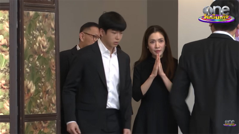 แอฟ ทักษอร เคียงข้าง นนกุล ชานน