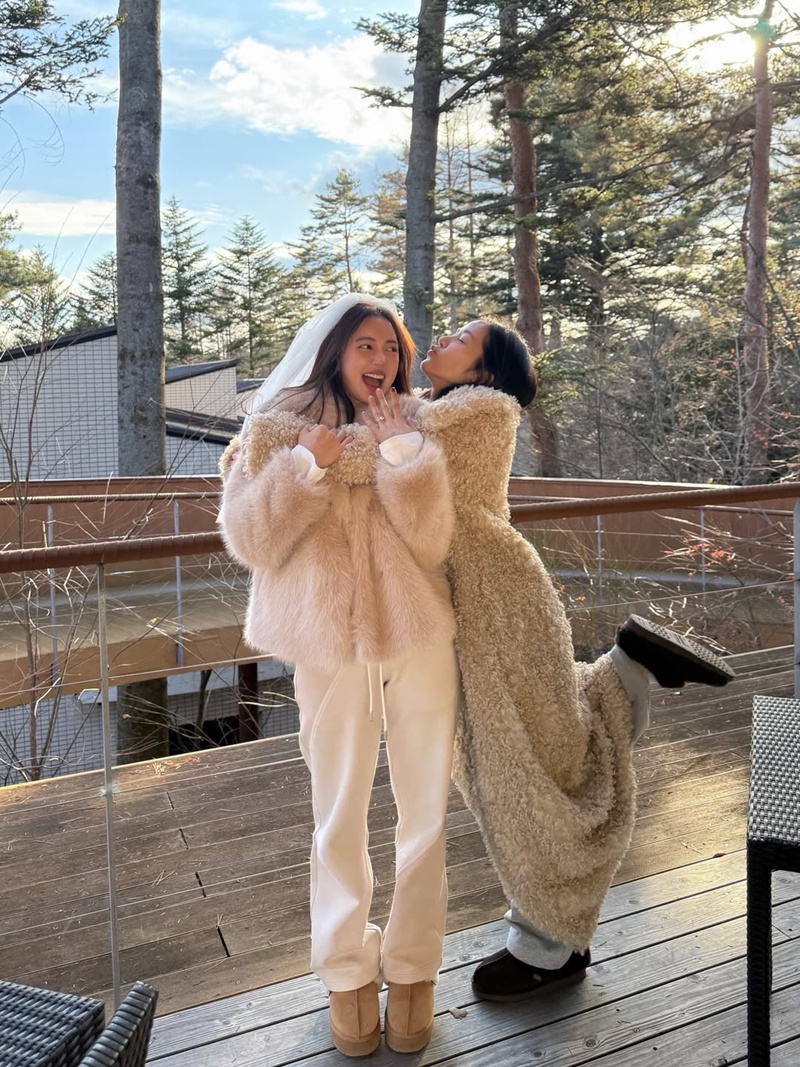 บัว นลินทิพย์ โพสต์ขอบคุณหลังถูก วิน วีระพันธ์ ขอแต่งงาน