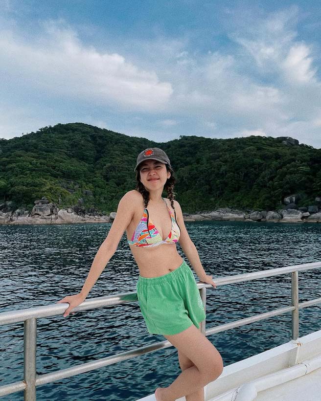 น้ำหนึ่ง สุทธิเดชานัย เปิดโหมดเซ็กซี่ นาน ๆ ที แต่เขย่าโซเชียลเอาเรื่อง !