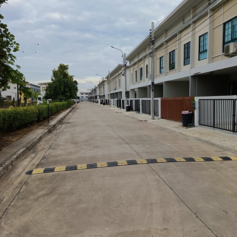 หมู่บ้าน