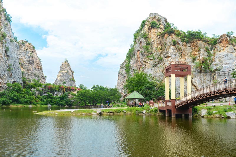 อุทยานหินเขางู
