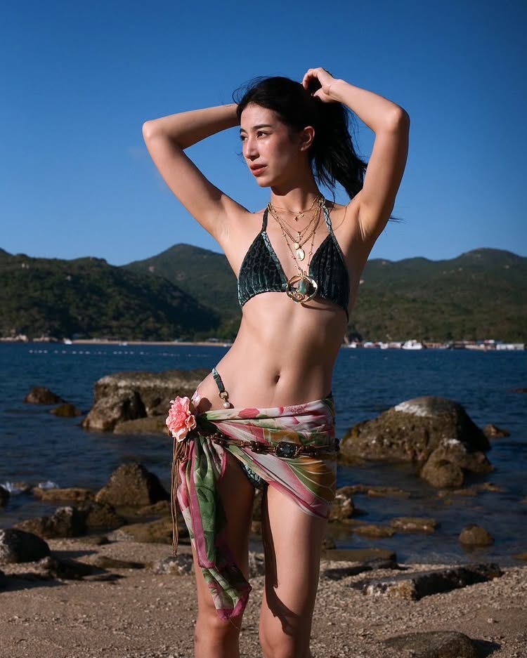 มิ้นต์ ชาลิดา นางเอกคนดัง นุ่งบิกินี่โชว์หุ่นสวยสับที่เวียดนาม