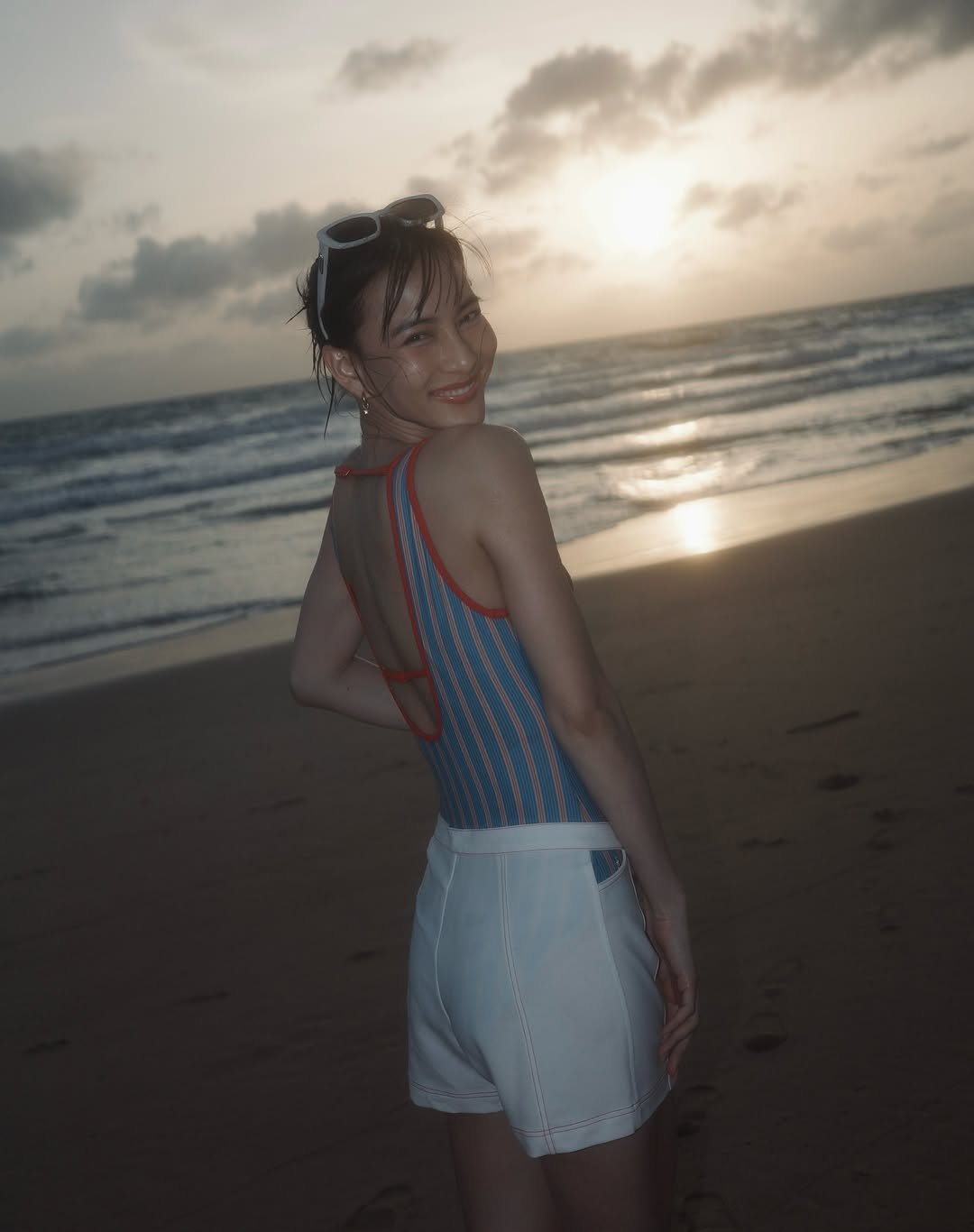 กรีน อัษฎาพร สวมชุดว่ายน้ำสุดแซ่บ