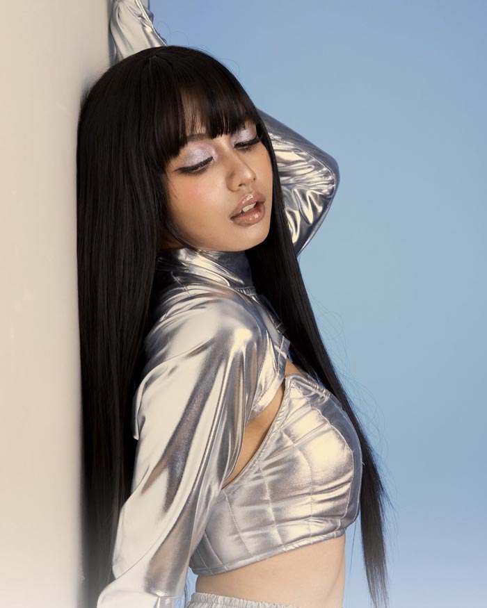 น้องยี่หวา แม่ค้าไก่ทอด