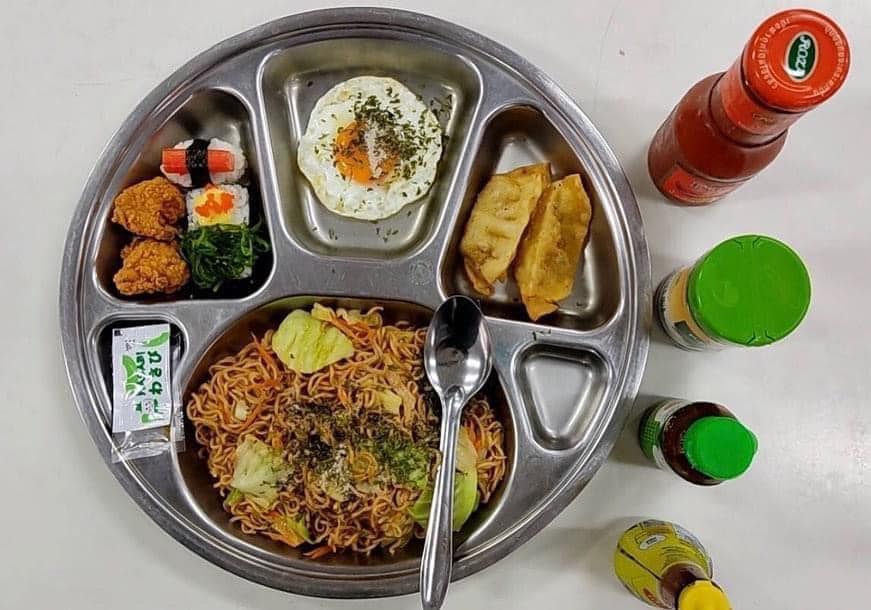 อาหารค่ายทหาร