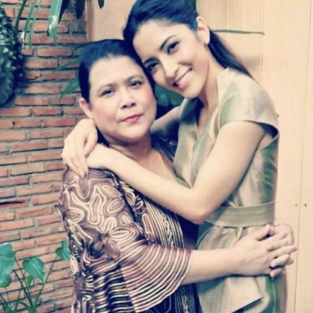 พิ้งค์กี้ สาวิกา