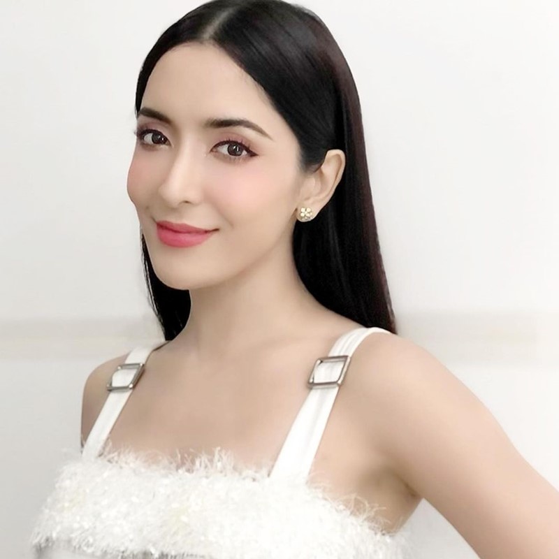 พิ้งค์กี้ สาวิกา