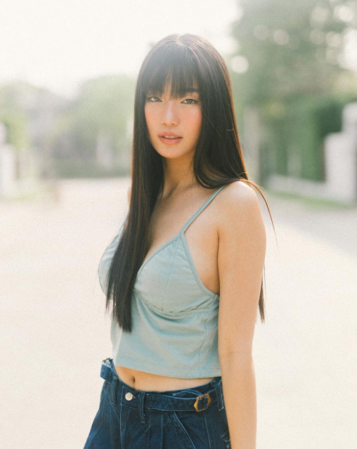 ก้อย อรัชพร ประวัติ