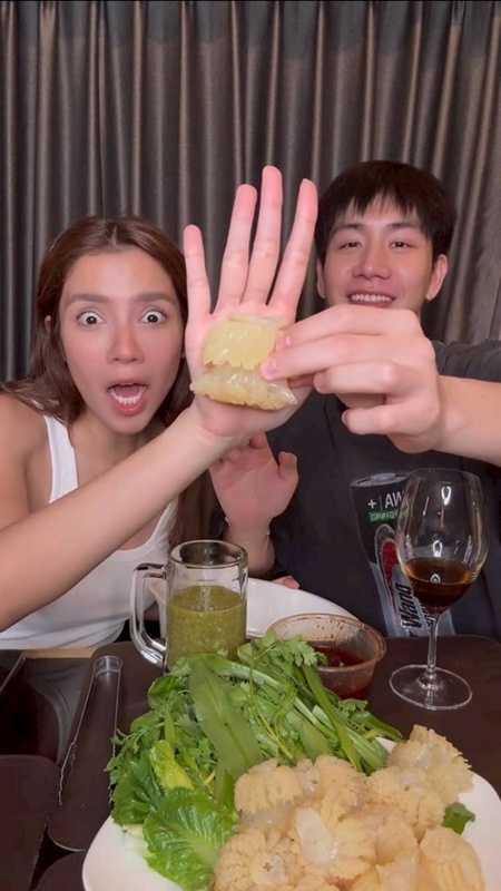 จีน่า เดอะเฟซ เปิดตัวแฟนใหม่ บอส รัฐเขต หนุ่มตี๋หล่อขาวออร่า