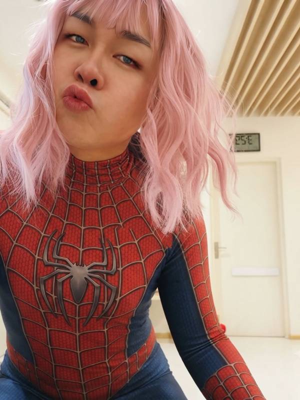โจ๊ก โซคูล แต่งชุดสไปเดอร์แมน