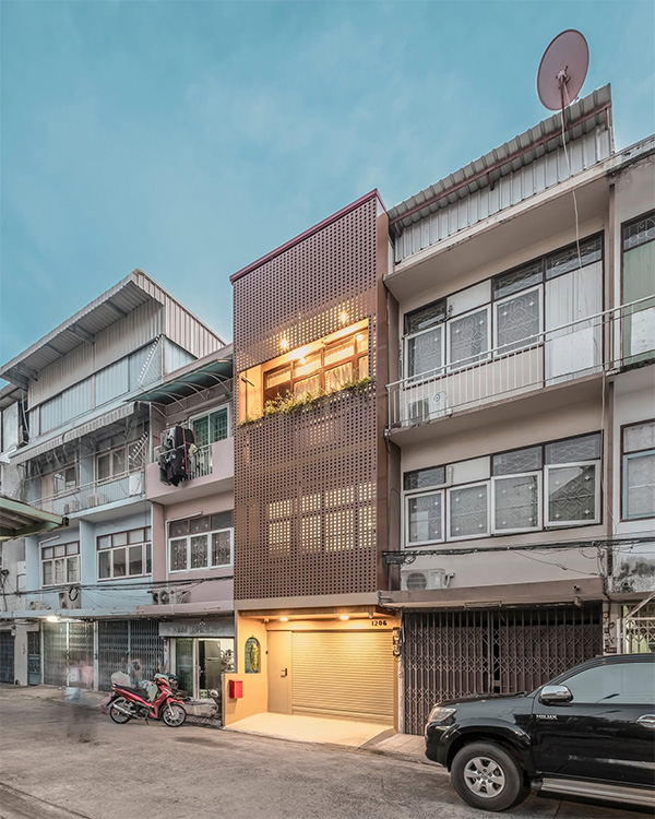 รีโนเวทตึกแถวร้าง 3 ชั้น งบ 4 ล้าน