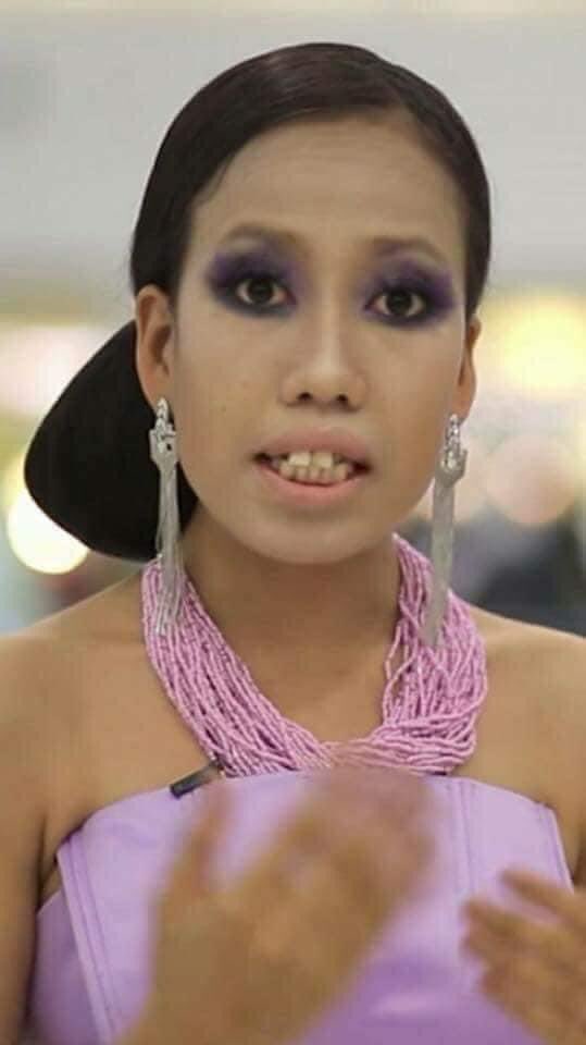 ตุ๊ก เดอะว้าวลาว