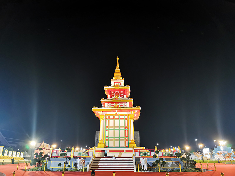 สักการะพระบรมสารีริกธาตุ พระเขี้ยวแก้ว วัดหลิงกวง