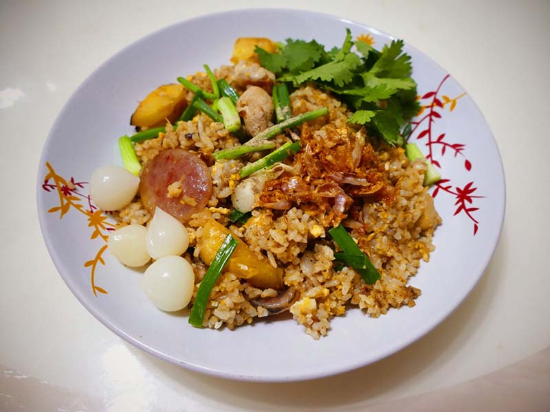 ข้าวผัดสับปะรด