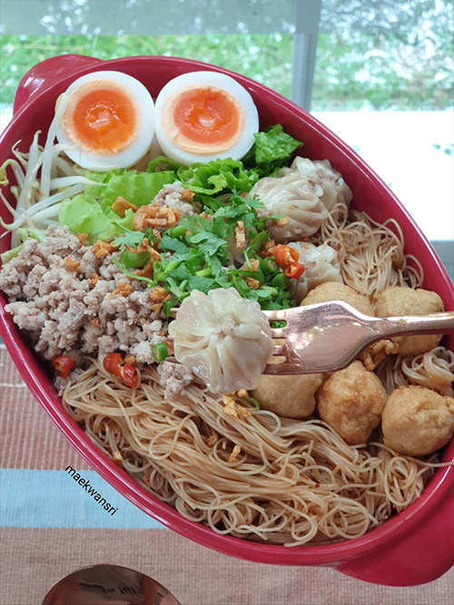 หมี่คลุก