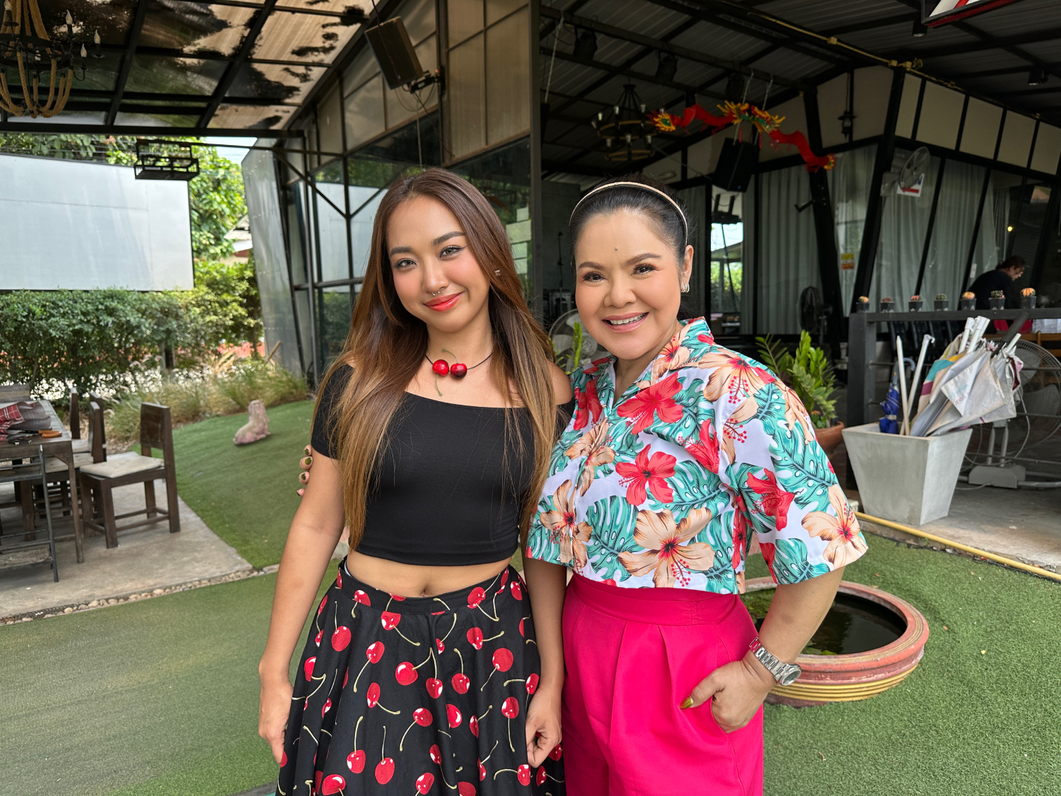 ฮาย อาภาพร