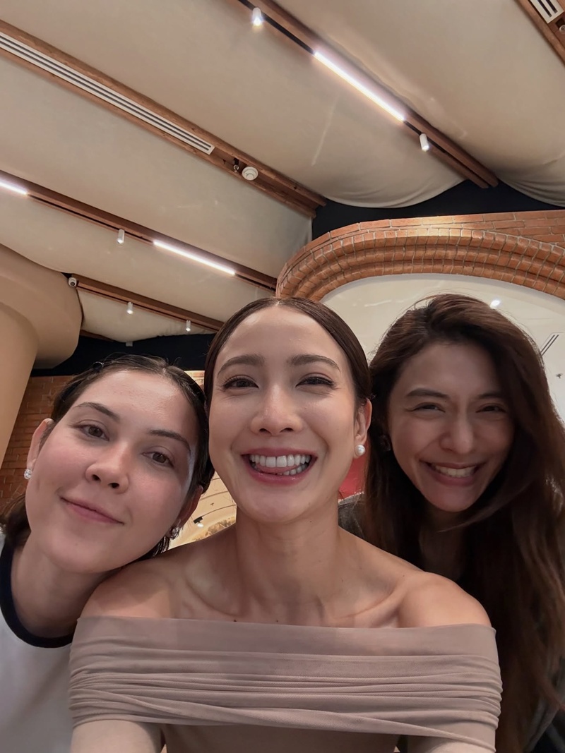 แต้ว ณฐพร รวมตัว แมท ภีรนีย์ และ มิว นิษฐา