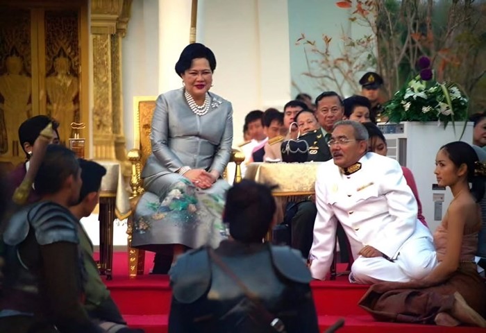 แอฟ ทักษอร โพสต์ซึ้ง น้อมรำลึกพระมหากรุณาธิคุณ สมเด็จพระพันปีหลวง 