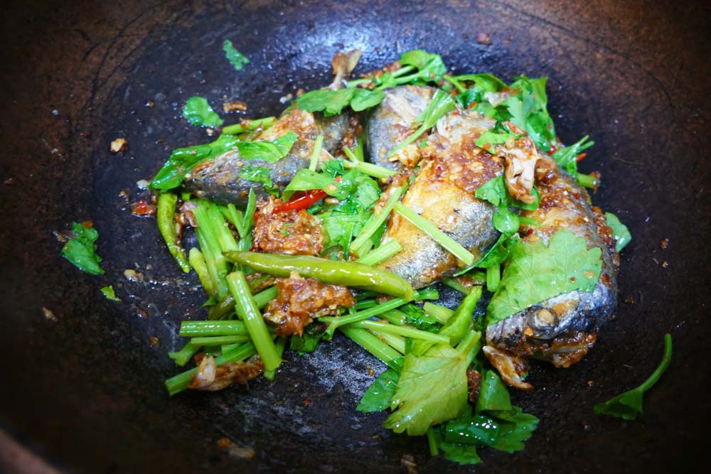 ผัดเผ็ดปลาทู