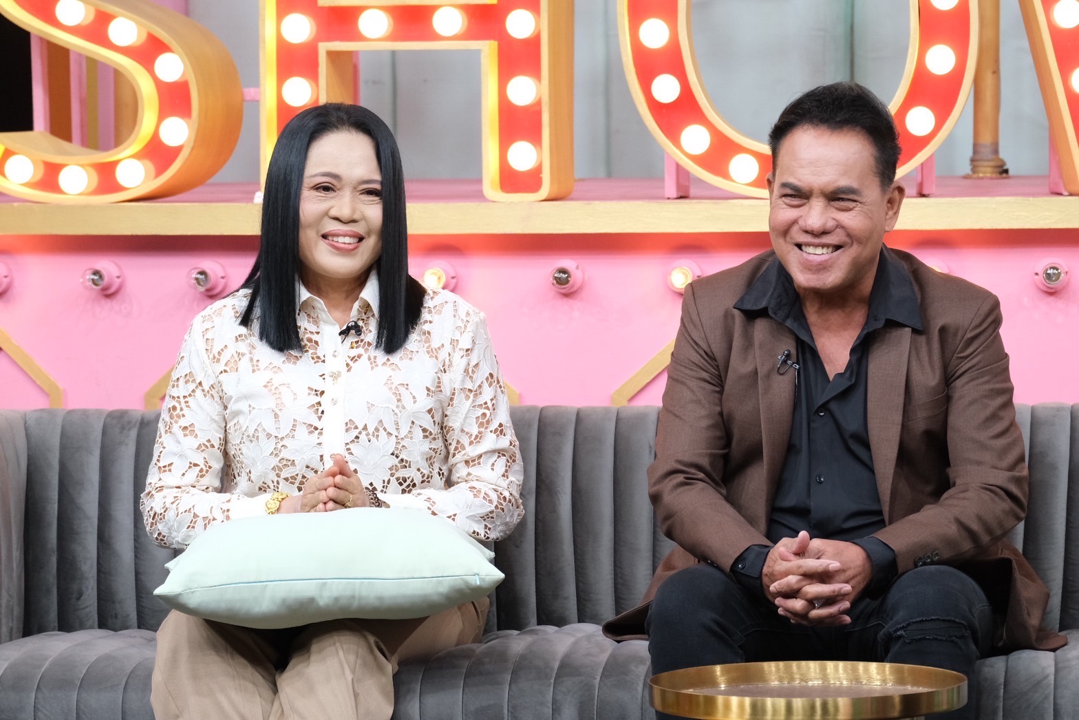 ครูปุ้ม เสรี รุ่งสว่าง 