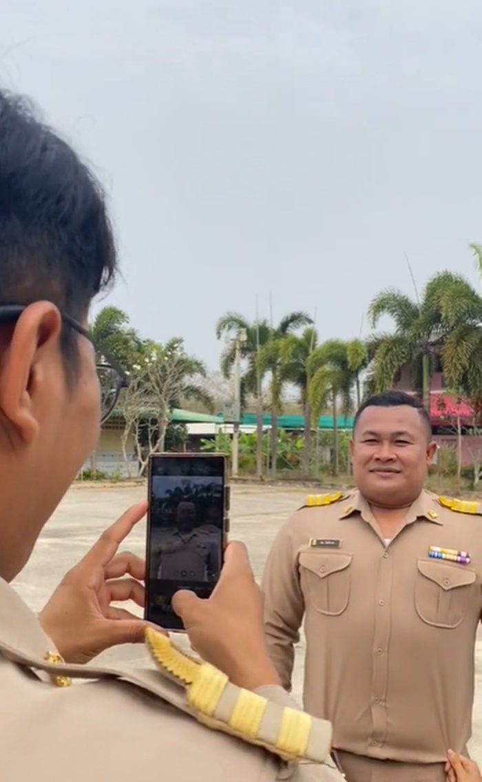 ถ่ายรูปครู