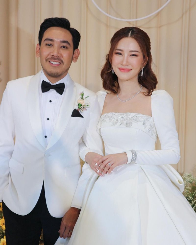 งานแต่ง เบลล์ เกิร์ลลี่ เบอร์รี่