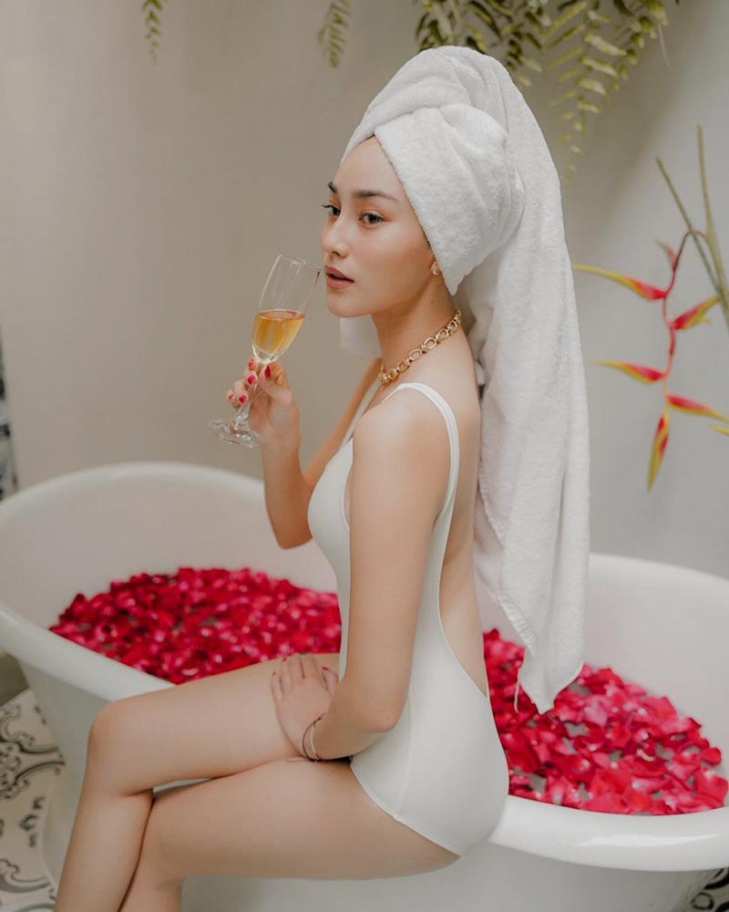 นาว ทิสานาฎ