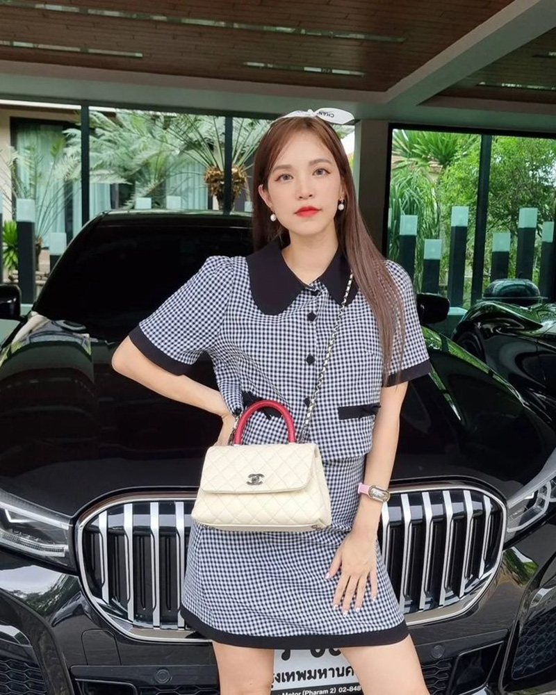  บัว สโรชา 