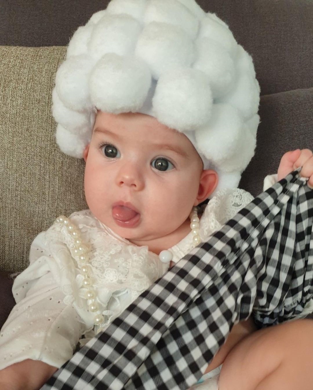 น้องเอมมิลี่ ลูกสาวซาร่า