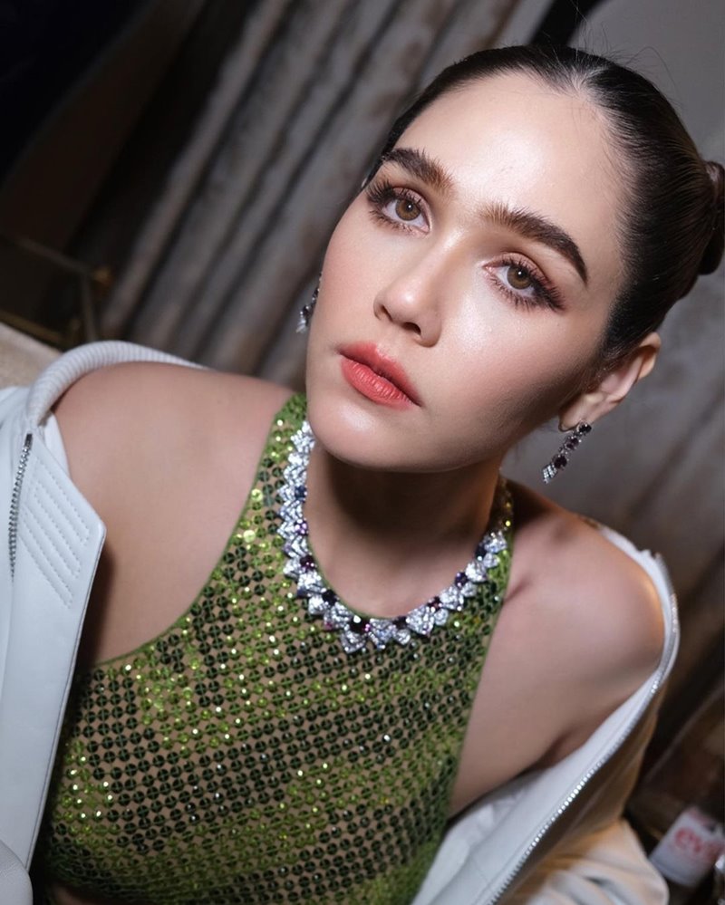 ชมพู่ อารยา