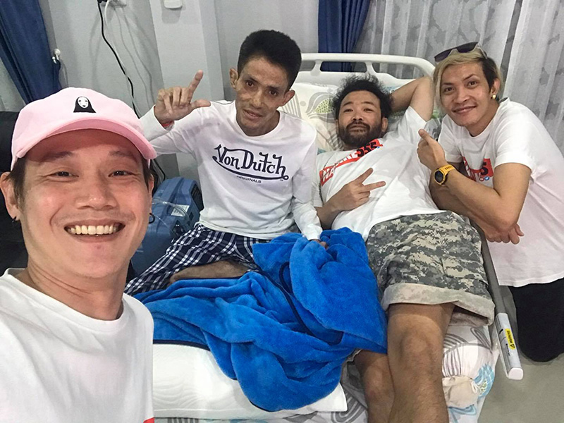 น้าเน็ก - โรเบิร์ต สายควัน 