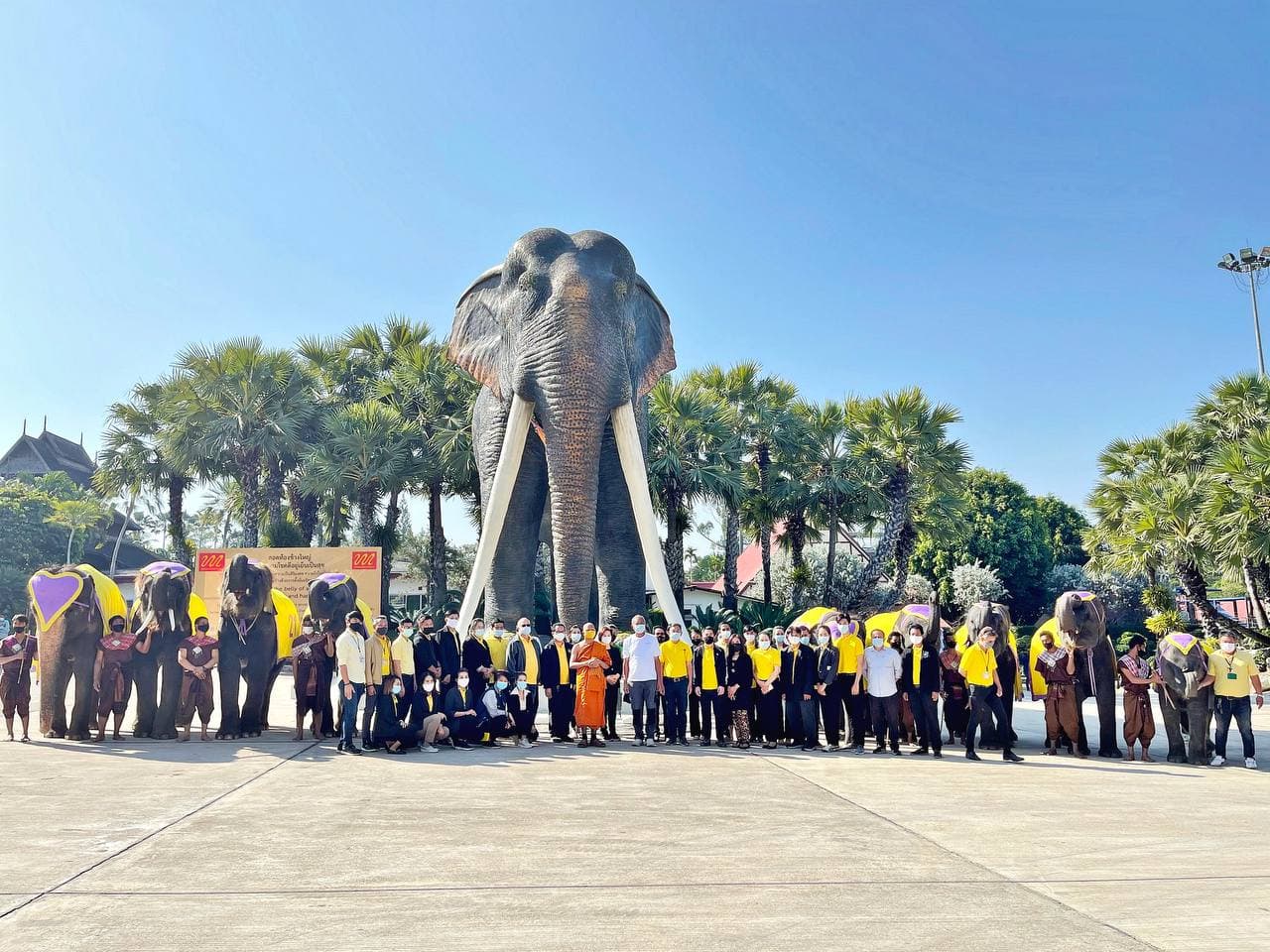 สวนนงนุช พัทยา เปิดตัวรูปปั้น พญาคชสาร