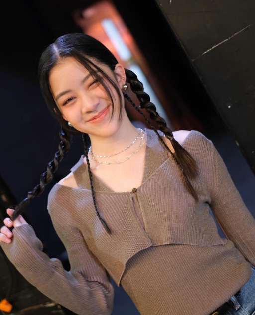 ส่องพัฒนาการความสวย น้องยี่หวา ลูกสาว โจ๊ก โซคูล ในวัย 14 ปี