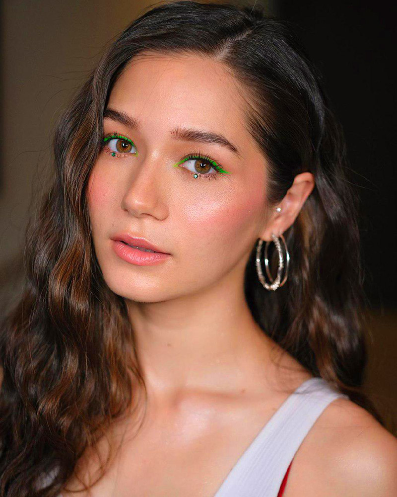 วี วิโอเลต