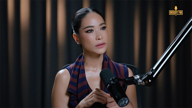 พลอย เฌอมาลย์