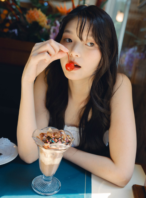 คิ้ว อนงค์นาถ