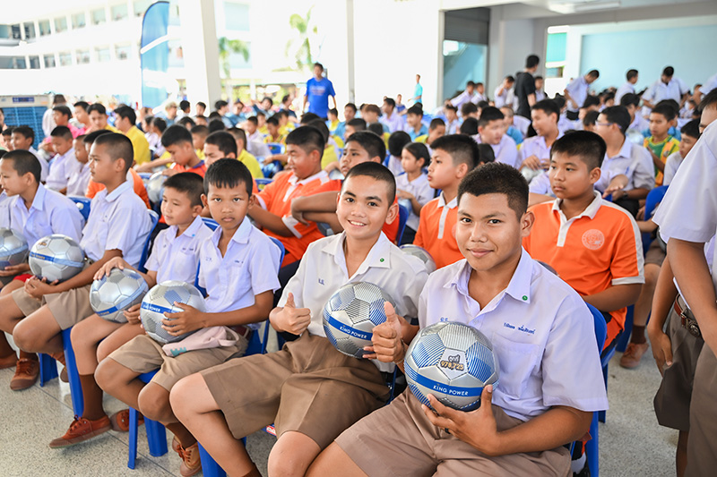 คิง เพาเวอร์ ไทย เพาเวอร์ พลังคนไทย