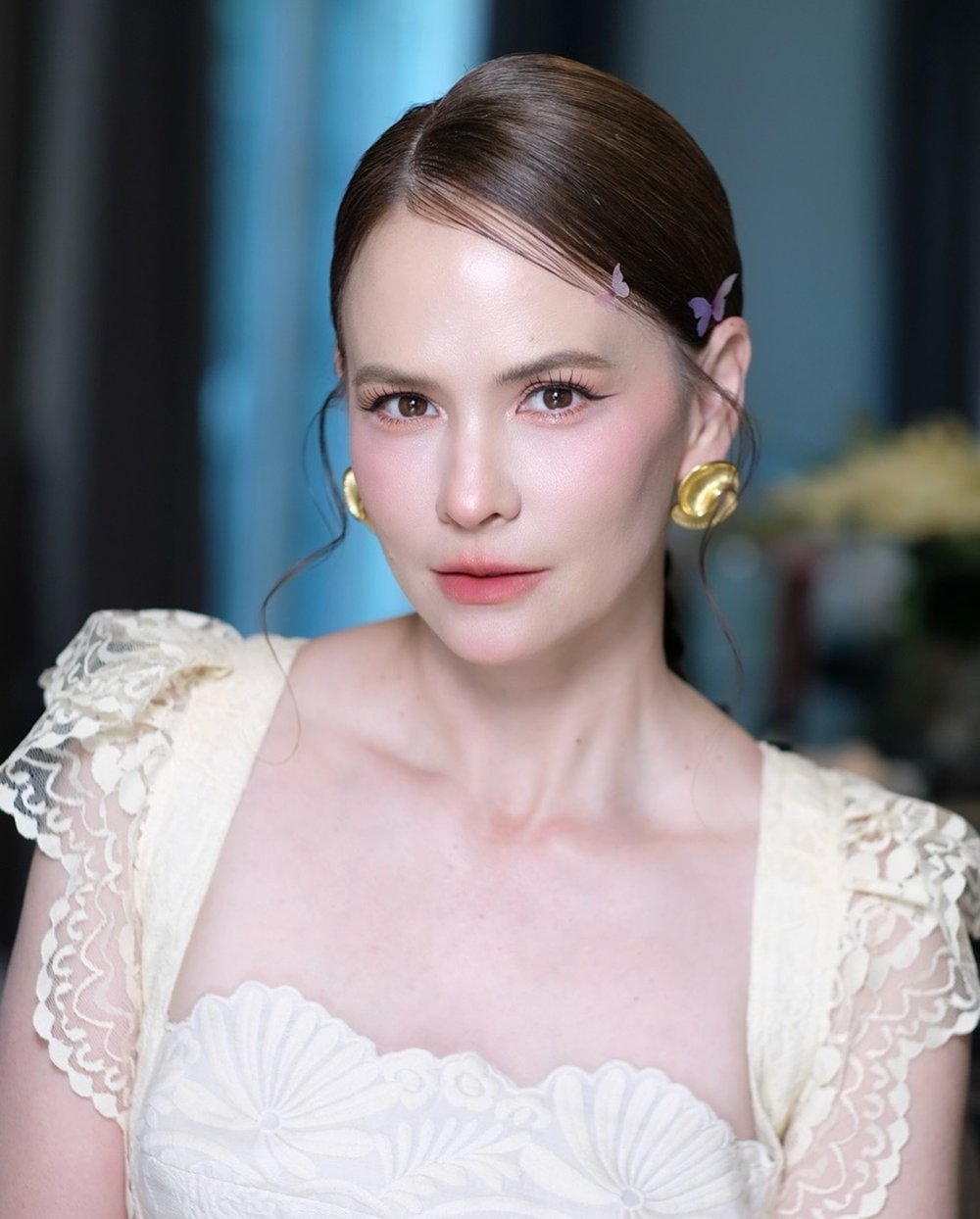 นานา ไรบีนา ซัดคนโยง แอน อลิชา ดาราขายผงผักมีโลกสองใบ