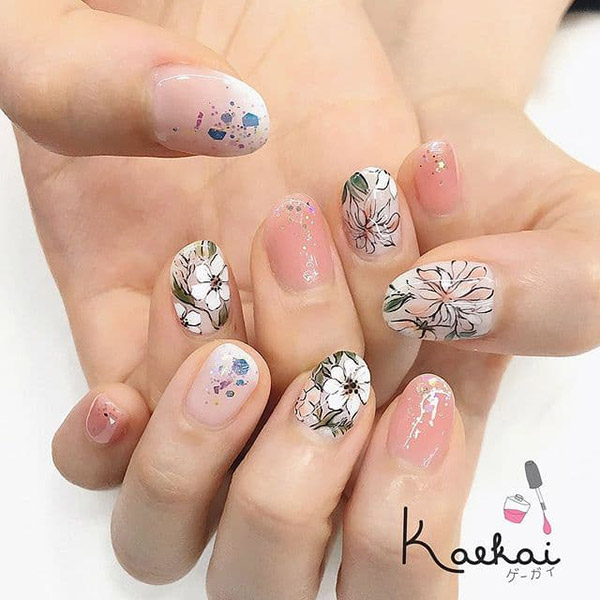 ร้านทำเล็บ, เพนต์เล็บ