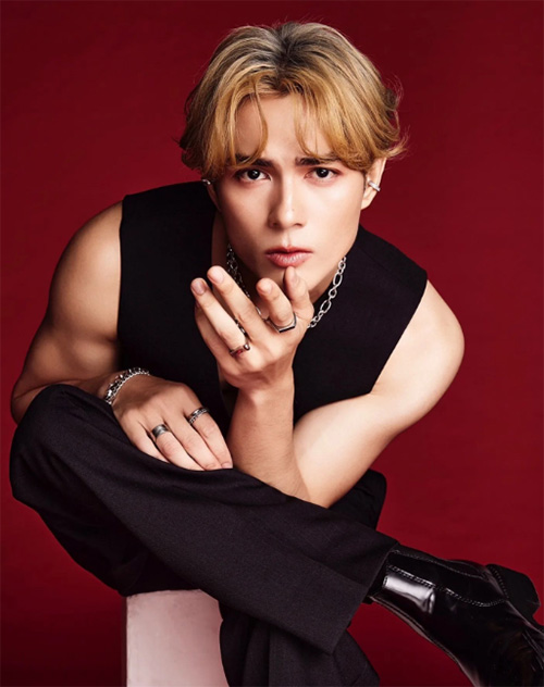 แน็ก ชาลี ทรงผม