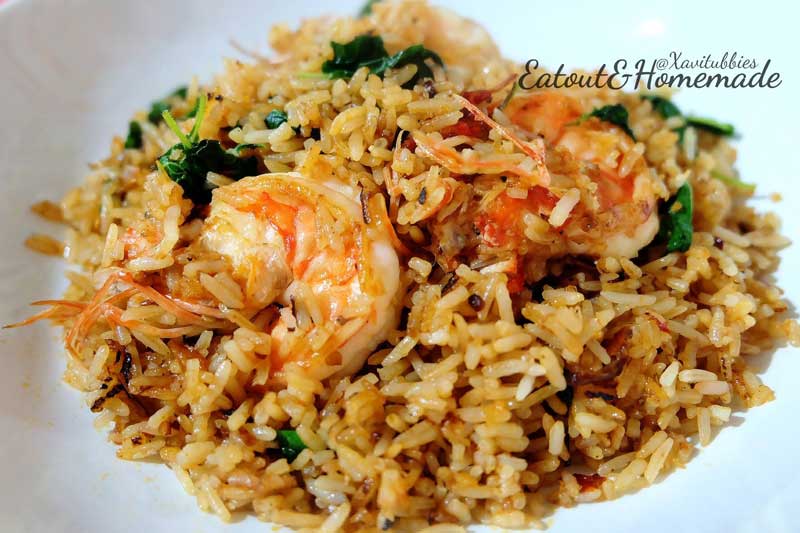 ข้าวผัดกะเพรามันกุ้ง