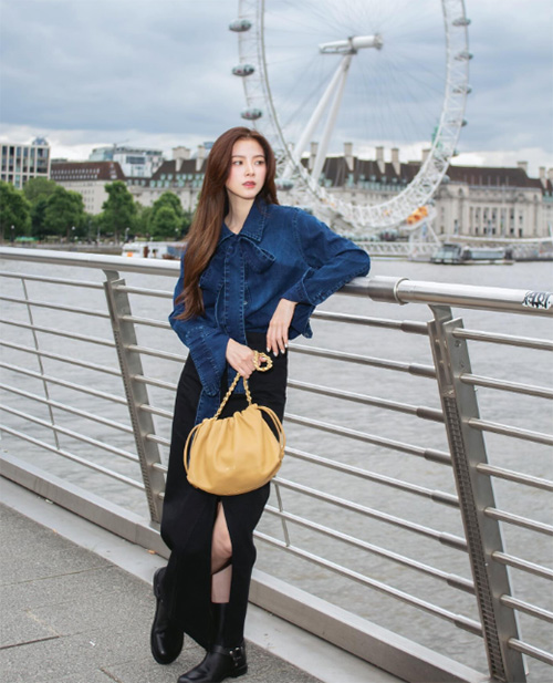 ใบเฟิร์น พิมพ์ชนก แฟชั่น