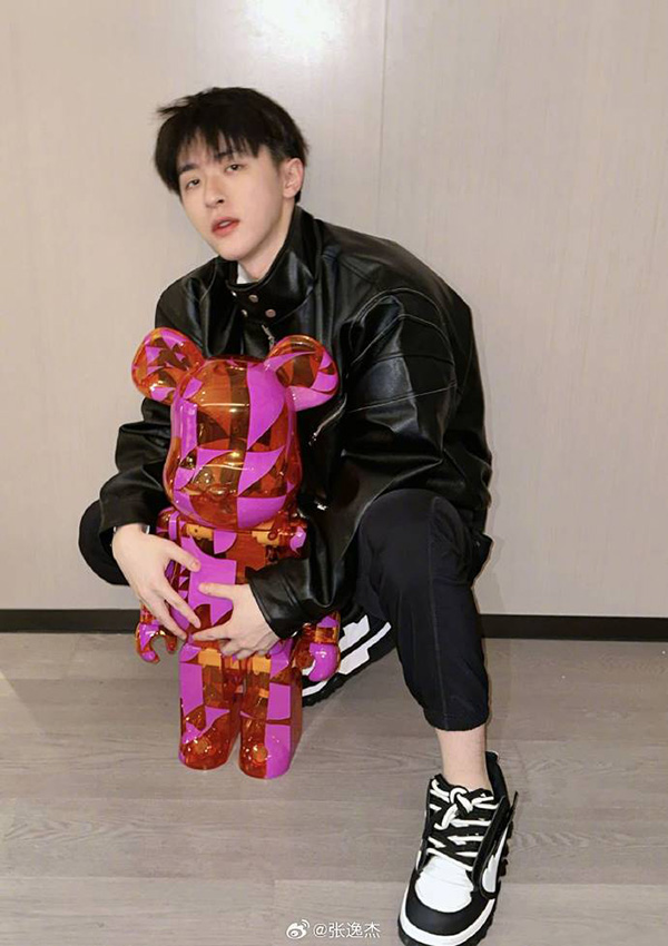 จางอี้เจี๋ย Zhang Yi Jie นักแสดงจีน